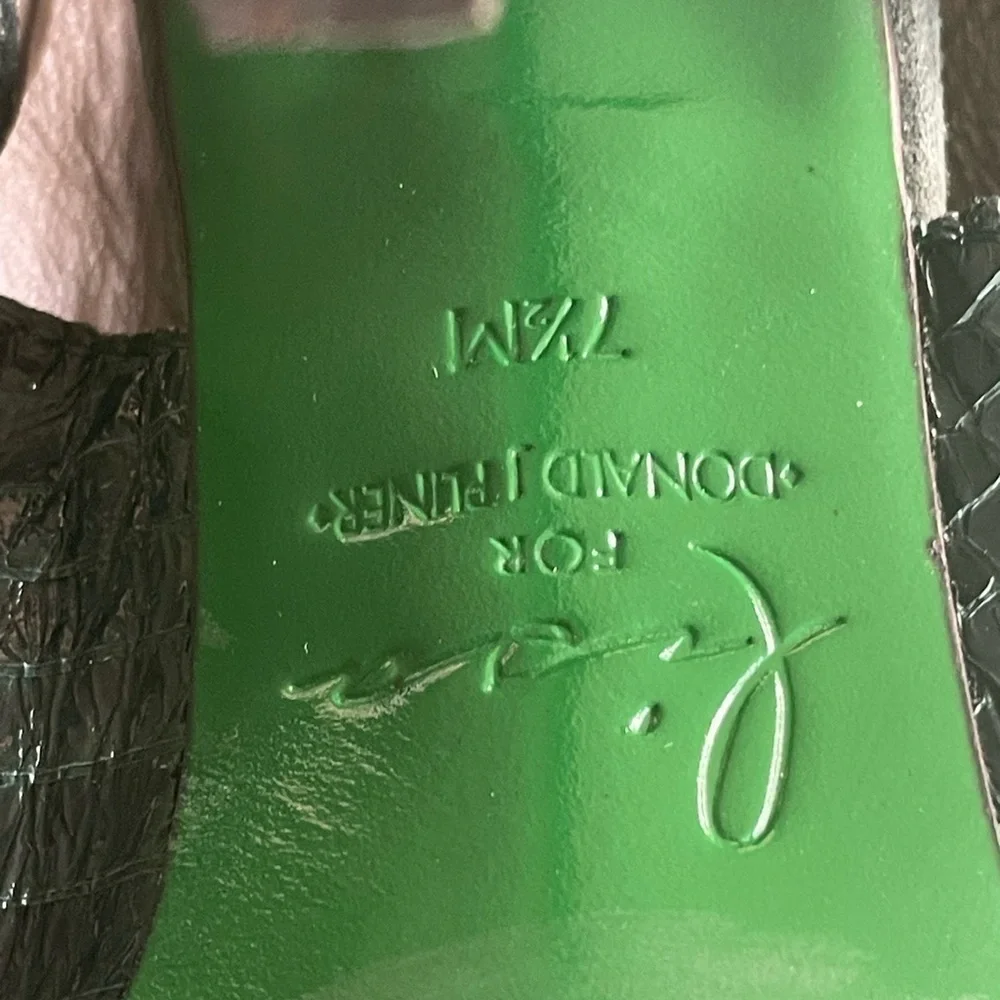 Donald Pliner‎ shoes 7.5 M